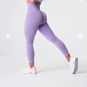 NVGTN Contour Seamless Leggings in Lilac